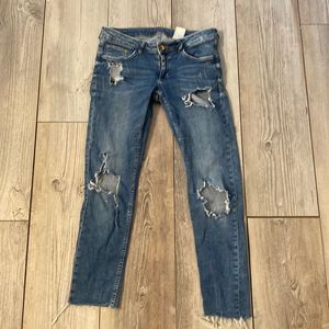 Women’s Super Skinny Super Low Waist Size 30/32